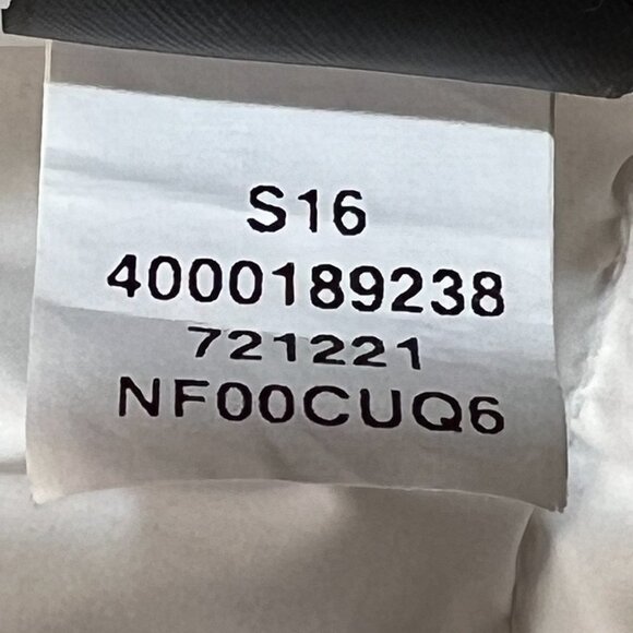 The North Face Nuptse Womens XS Vest 700 Down Fill Puffer White Winter Quilted - Picture 12 of 12